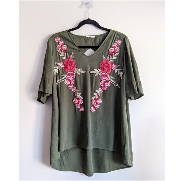 Embroidered Floral Top - Picture 2 of 3